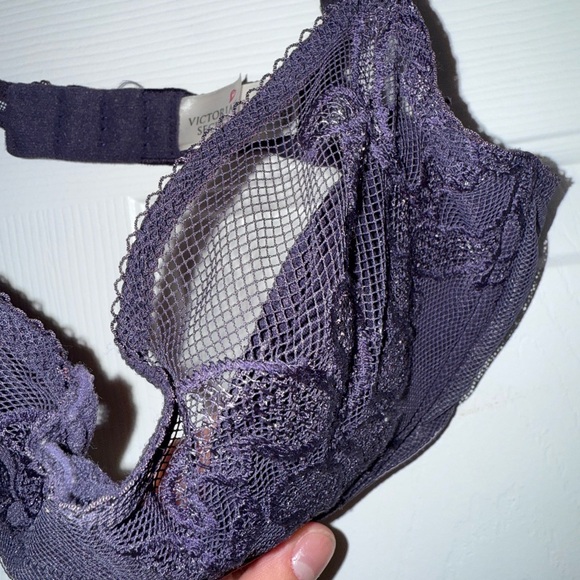 Vintage Victoria’s Secret Lace & Mesh Bra - Picture 8 of 8
